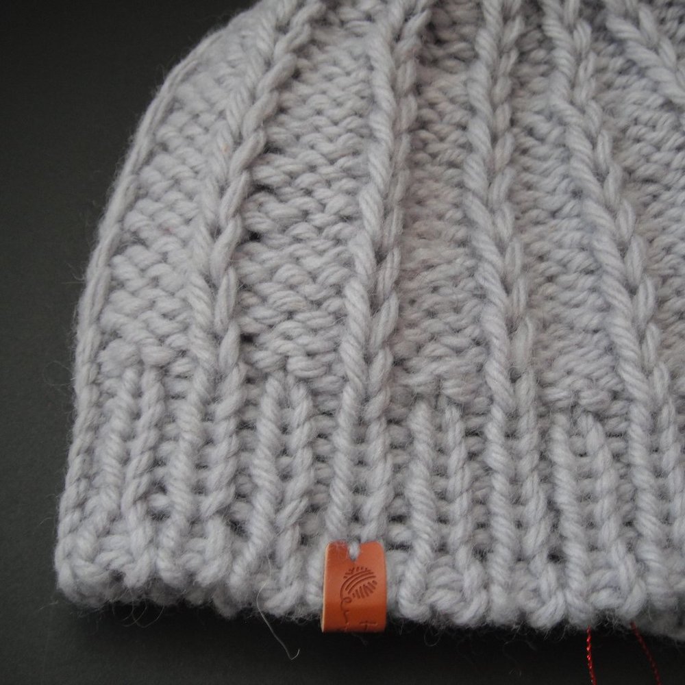 Hand Knitted Hat Toque Adult Size - M-(L) Wool Purple Unisex Color Blue-020 - Picture 8 of 8
